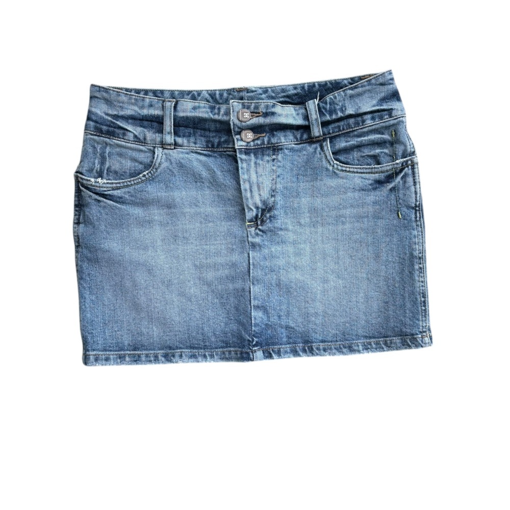 VINTAGE DC Shoes Denim Mini Skirt Size 27 Y2K Skater Grunge Retro Blue Jean